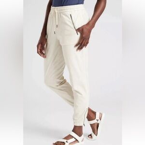 Athleta Farallon Cream Joggers Size 6